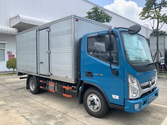 Xe tải thùng THACO OLLIN S700 tải trọng 3,5 tấn