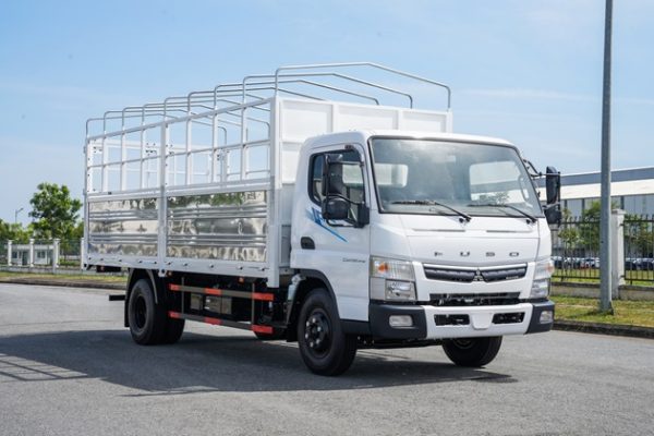 FUSO 3,5 tấn thùng dàu 5,2 mét