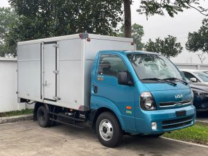 Xe tải KIA K250 thùng kín 2.4 tấn giá chỉ từ 490 triệu đồng