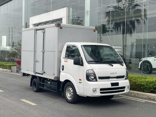 Bảo hành chính hãng 3 năm hoặc 100.000km