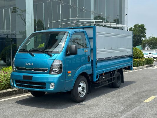 Xe tải KIA 2.4 tấn thùng mui bạt tiêu chuẩn