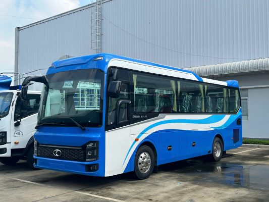 THACO BUS TB87S với hai phiên bản 29 và 34 chỗ